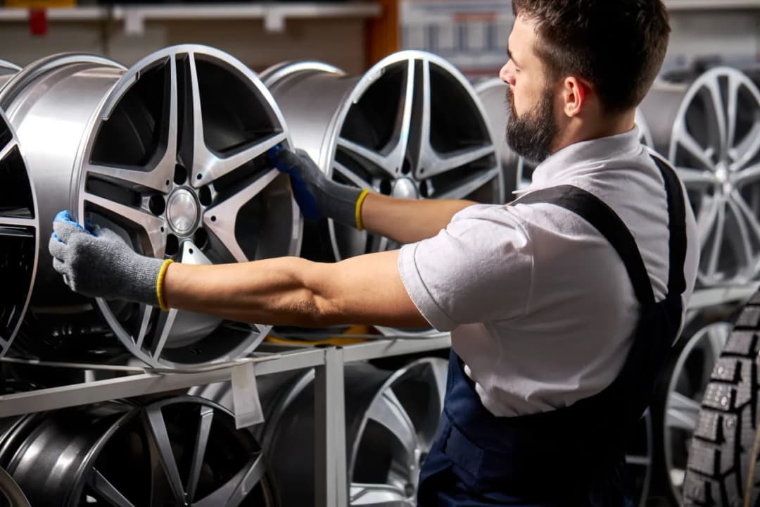 Jak zabezpieczyć felgi aluminiowe przed uszkodzeniami i korozją