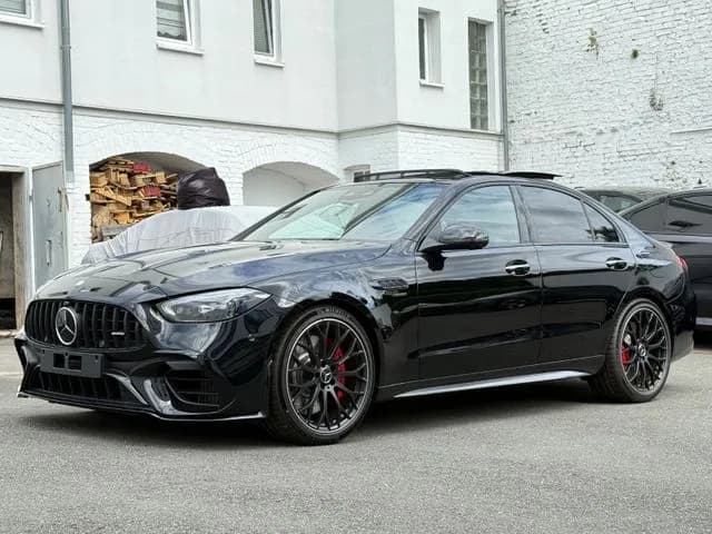 Mercedes C AMG 63 - moc, cena i opinie o używanych modelach