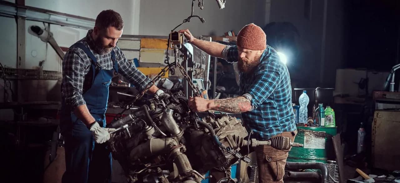 Ile kosztuje wymiana silnika w samochodzie? Sprawdź, zanim zapłacisz