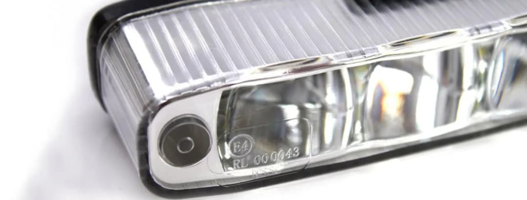 Czy warto zainwestować w LED-y do jazdy dziennej? Zalety i wady