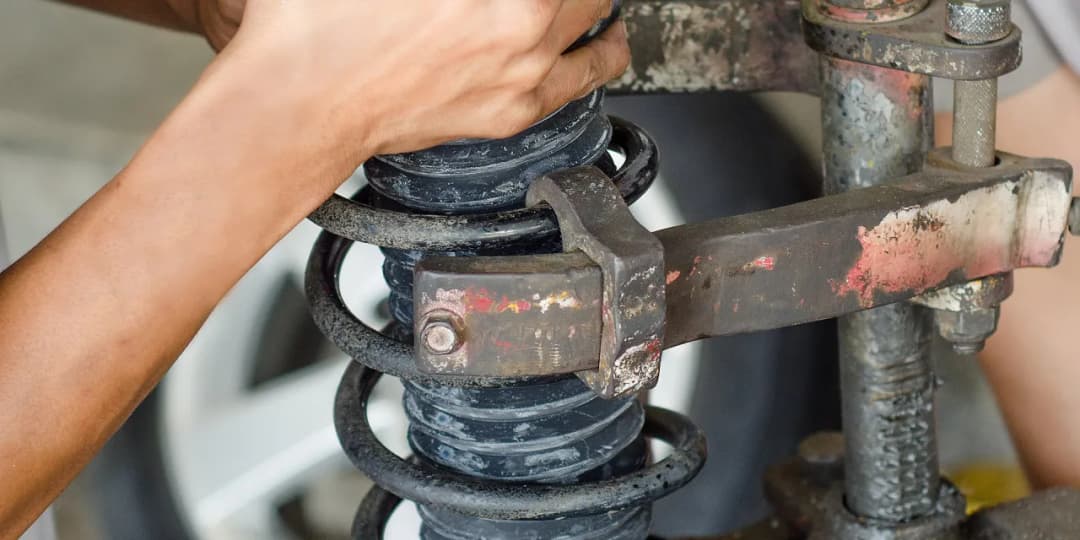 Naprawa gniazda amortyzatora! To 5 kroków do lepszego zawieszenia